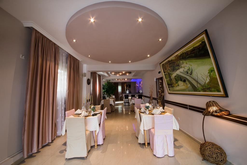 Hotel Ideal Podgorica Luaran gambar