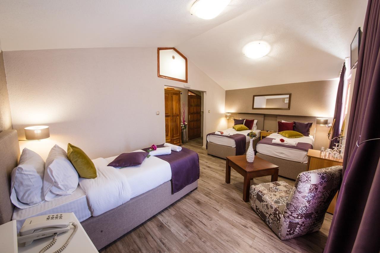 Hotel Ideal Podgorica Luaran gambar
